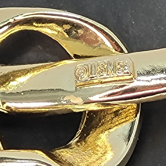 Textured Gold Tone Ribbon Bow Brooch Pin Signed Lisner Childhood Cancer Support - Picture 6 of 7